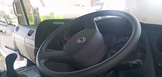 Φορτηγό Dongfeng 10 τόνων RHD 4X2 για μεταφορά φορτίου με μοντέλο κινητήρα B17033 και πρότυπο εκπομπών Euro 2