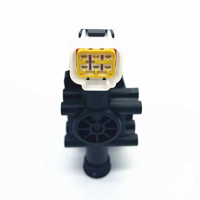 Ελκυστήρας βαρέων βαρών με διάσταση μεταξύ των τροχών 3500 mm, μέγεθος ελαστικού 11.00R20/12.00R20/12R22.5/315/80R22.5 και χωρητικότητα καυσίμου 600L+300L